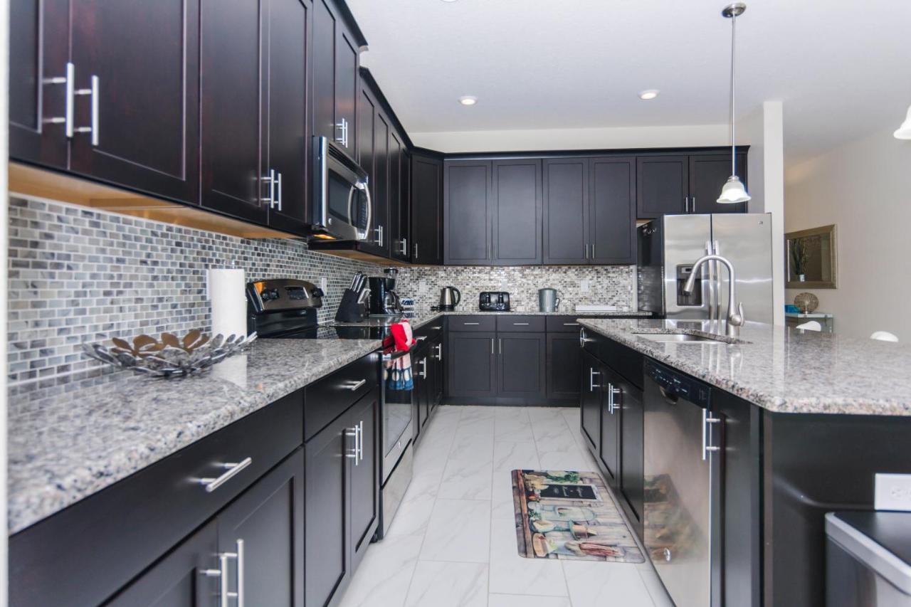 Enchanting Decor Home With Private Pool At Storey Lake Resort Sl4714 Kissimmee Luaran gambar