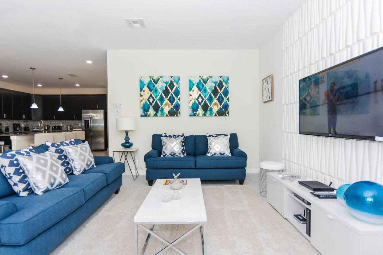 Enchanting Decor Home With Private Pool At Storey Lake Resort Sl4714 Kissimmee Luaran gambar