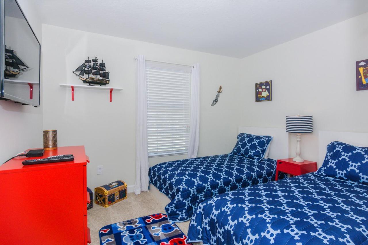 Enchanting Decor Home With Private Pool At Storey Lake Resort Sl4714 Kissimmee Luaran gambar