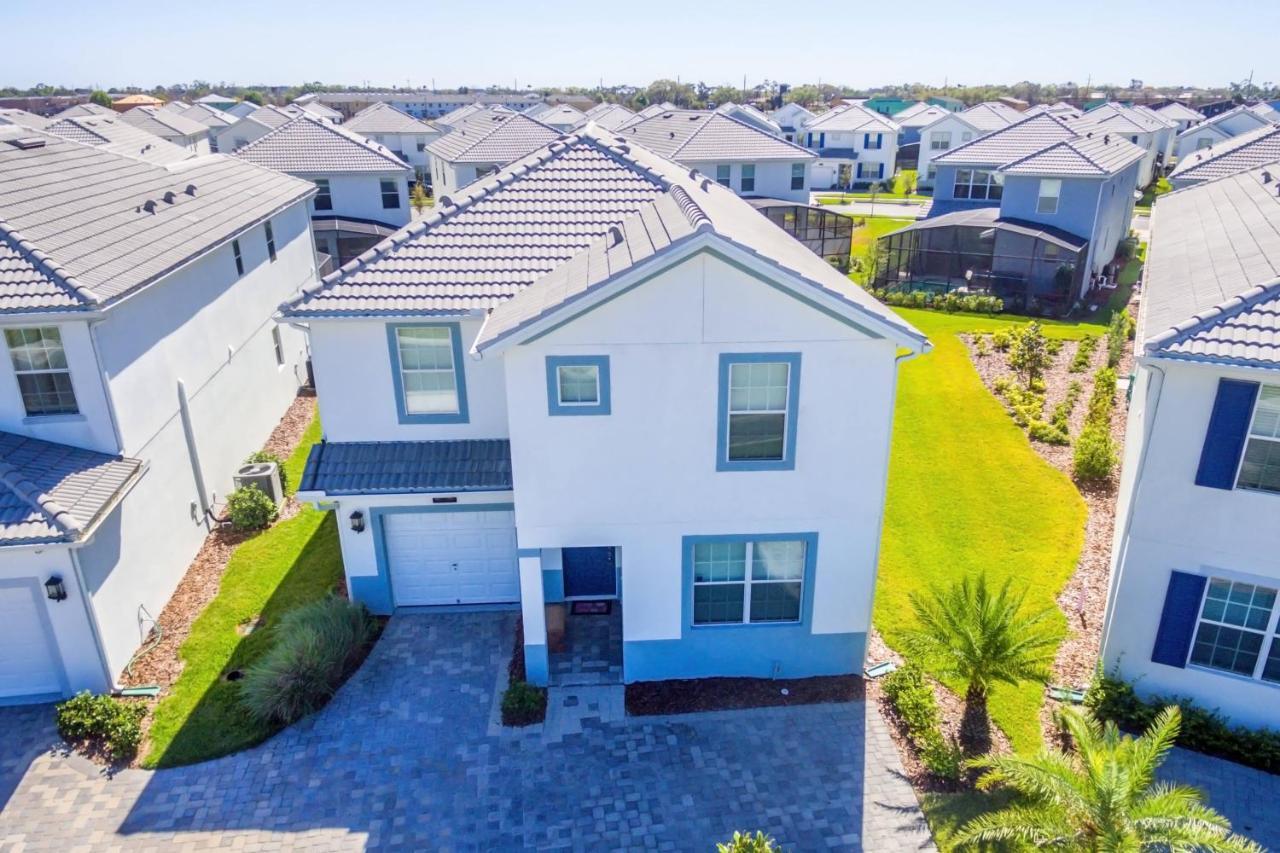 Enchanting Decor Home With Private Pool At Storey Lake Resort Sl4714 Kissimmee Luaran gambar